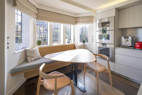 4 Constable Close, London, NW11 6TY