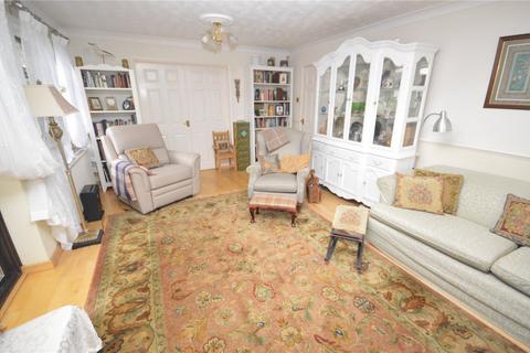 4 bedroom detached house for sale, Woodmere, Luton, Bedfordshire, LU3