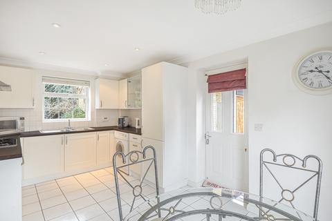 2 Houghton Square, Sherfield On Loddon, Hook, RG27 0SL