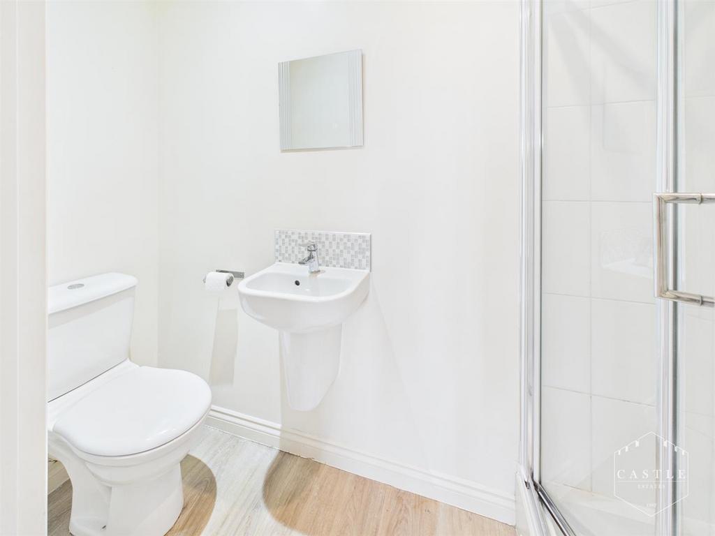 Ensuite shower room