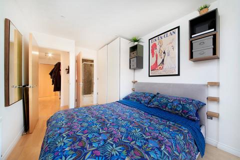 Flat 127, Viridian Apartments, 75 Battersea Park Road, London, SW8 4DB