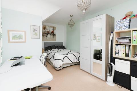 1 bedroom flat for sale, St Marys Court, Welwyn, AL6