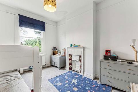 23 Western Gardens, London, W5 3RS