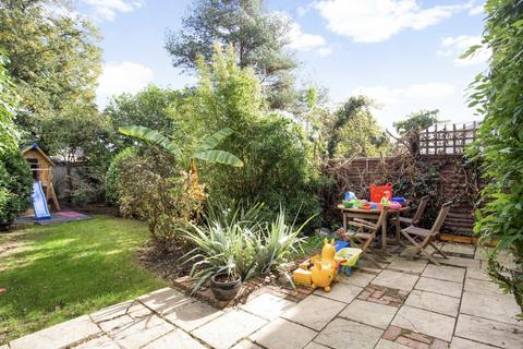 23 Western Gardens, London, W5 3RS