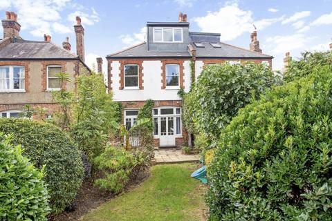 23 Western Gardens, London, W5 3RS