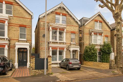 2 bedroom flat to rent, Beaufort Road, Kingston Upon Thames, Surrey