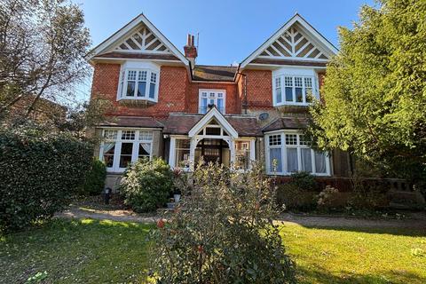 1 bedroom flat to rent - Denton Road, Eastbourne BN20