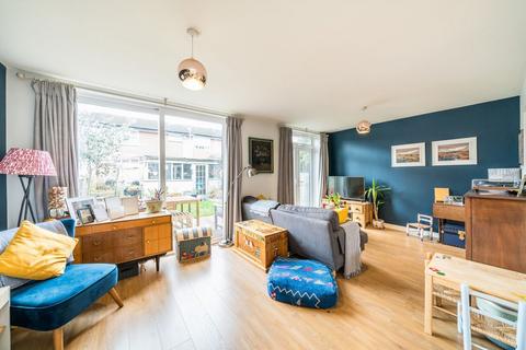 6 Foss Road, London, SW17 0TX