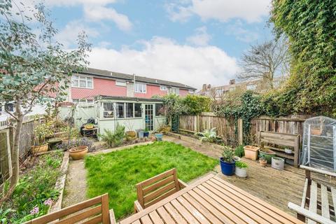 6 Foss Road, London, SW17 0TX