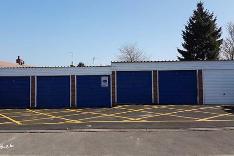 Garage to rent, 24 Ham Close, Marlborough SN8