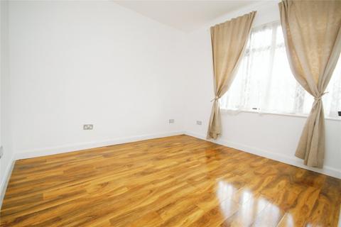 3 bedroom terraced house to rent, Butler Road, Dagenham, RM8
