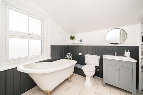 52 Mereway Road, Twickenham, TW2 6RG
