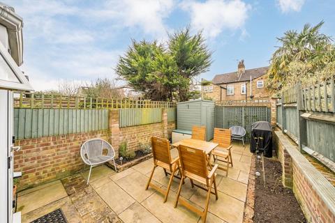 52 Mereway Road, Twickenham, TW2 6RG