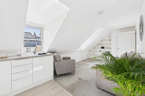 1 bedroom townhouse for sale, Harve des Pas 1 bedroom apartment