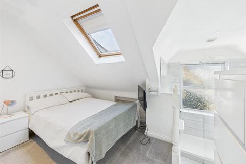 1 bedroom townhouse for sale, Harve des Pas 1 bedroom apartment