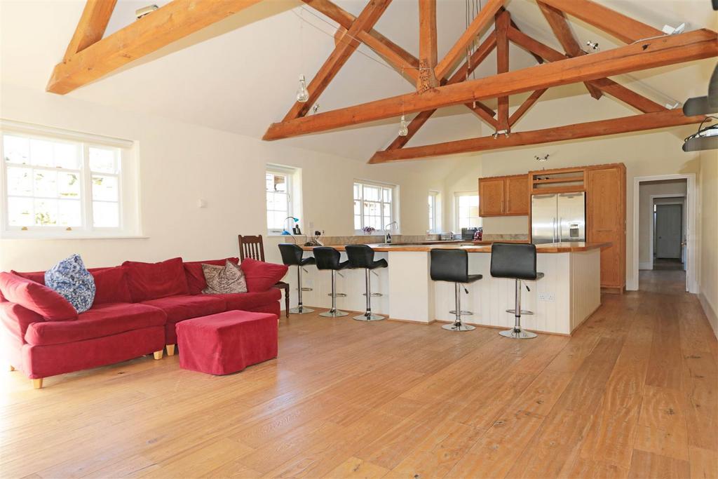 Kitchen 5.jpg