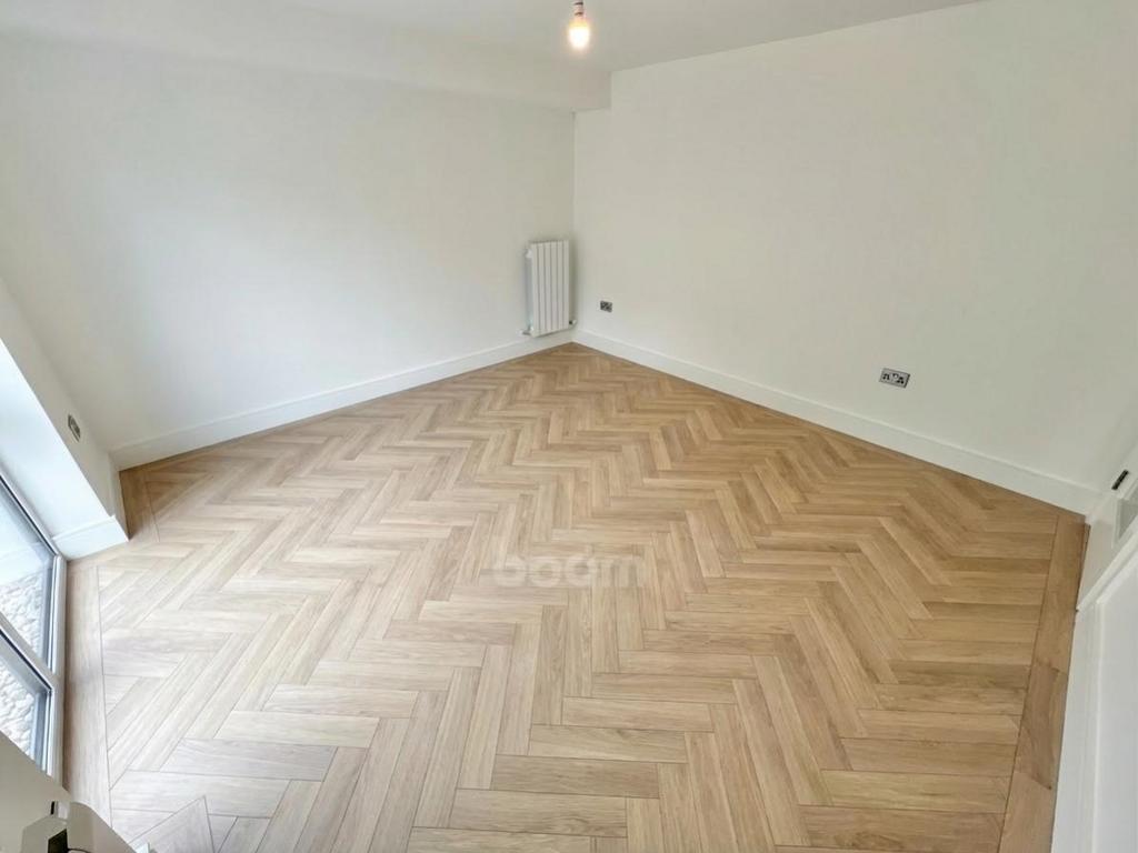 Lounge flooring
