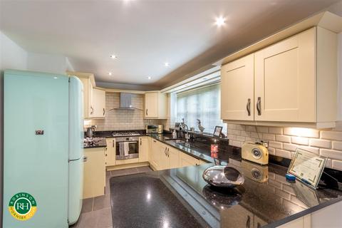 7 Doncaster Road, Braithwell, Rotherham, S66 7BB