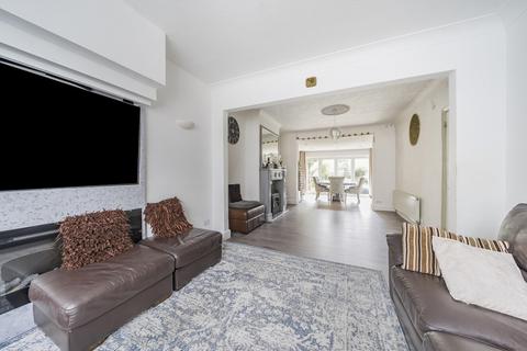 3 bedroom semi-detached house for sale, Wraysbury Road, Staines-upon-Thames TW19