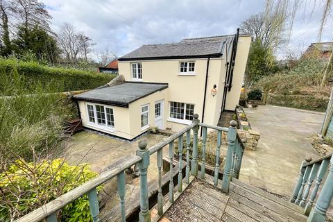 3 bedroom detached house for sale, Green Lane, Romiley