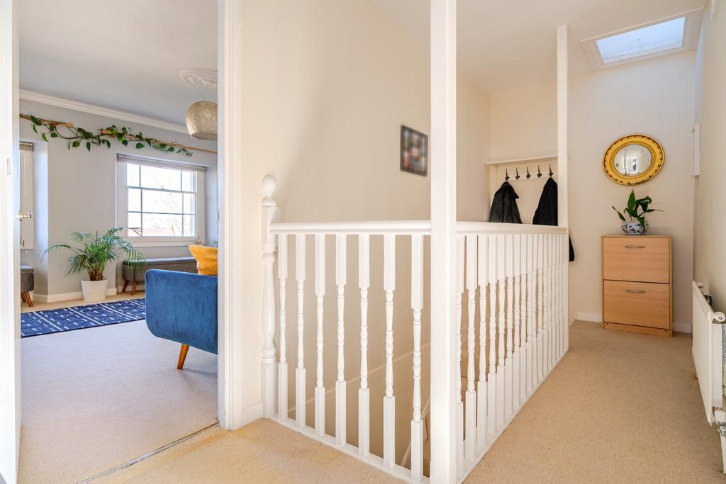 Entrance landing
