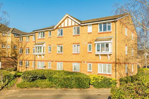 1 bedroom flat for sale, Richens Close, Hounslow TW3