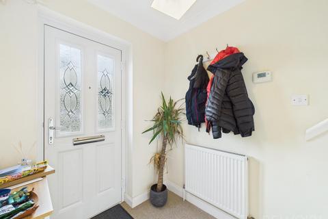 2 bedroom terraced house for sale, Bluebell Avenue, Moreton Hall, Bury St Edmunds, IP32