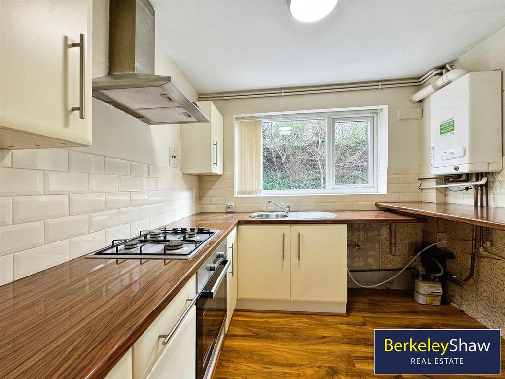 Kitchen (2)