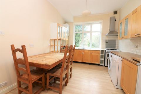 2 bedroom apartment to rent, Glenluce Road, London, SE3