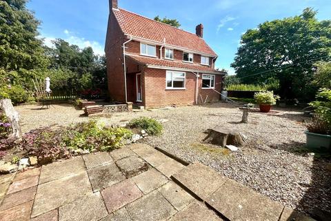 3 bedroom detached house for sale, Fundenhall