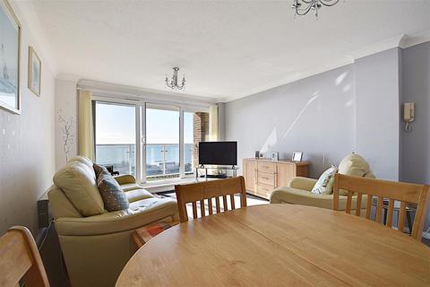 2 bedroom flat for sale, Sutton Place, Bexhill-On-Sea