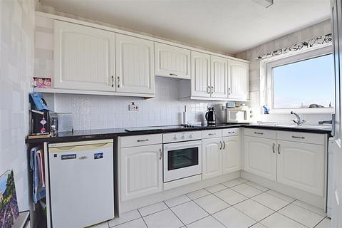 2 bedroom flat for sale, Sutton Place, Bexhill-On-Sea