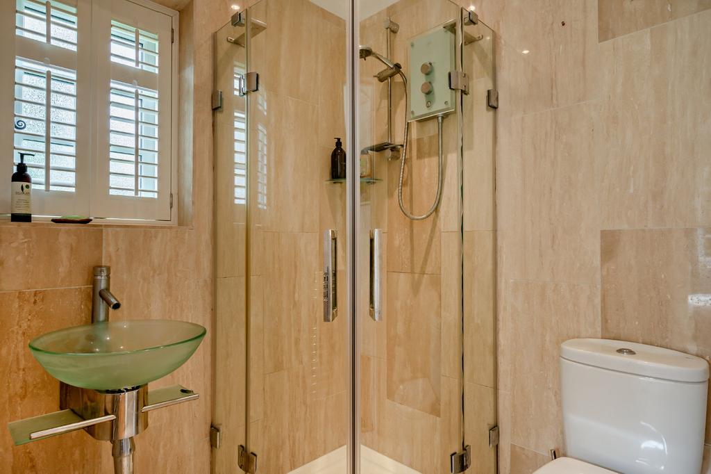 Ensuite Bathroom