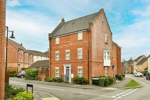 5 bedroom end of terrace house for sale, Holst Road, Swindon SN25