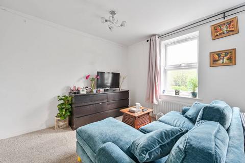 1 bedroom flat to rent, Leathwell Road, Deptford, London, SE8