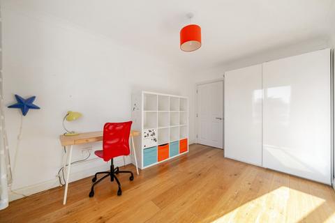 2 bedroom flat for sale, Anerley Station Road, Anerley, London, SE20