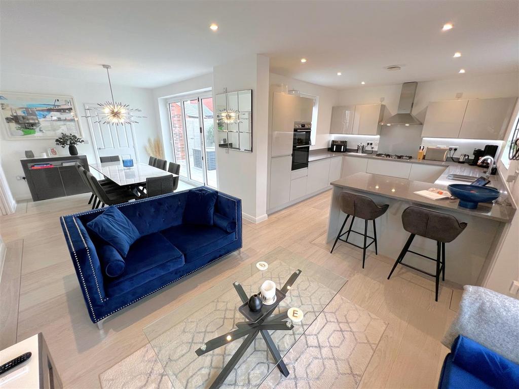 Kitchen living dining 2.jpg