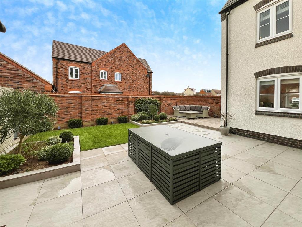 64d1be56-garden 20main.jpg
