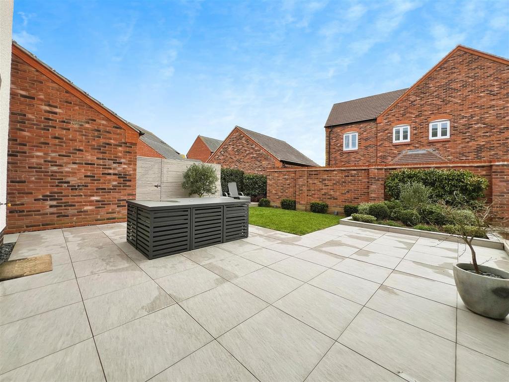 7cfd3bc2-garden 201.jpg