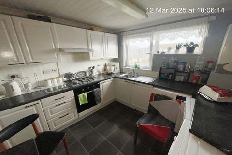 3 bedroom flat for sale, Bennison Square, Eyemouth, Berwickshire TD14