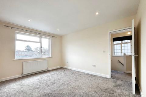 1 bedroom maisonette to rent, Kingston Road, Surrey TW18