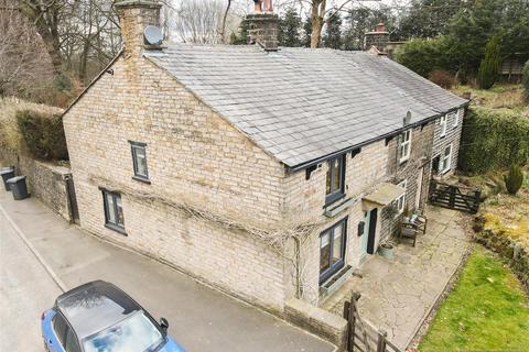 1 Moss Gap, Darwen, BB3 2LY