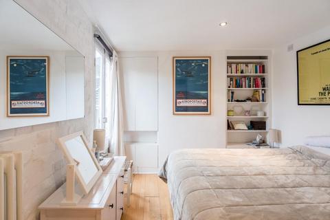 2 bedroom terraced house for sale, Battersea Rise, London SW11