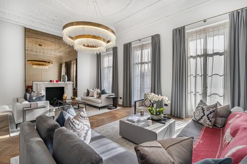 3 bedroom duplex for sale, Eaton Place, London SW1X