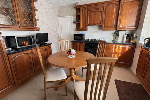 2 bedroom semi-detached bungalow for sale, Cliftonville Road, Rochdale