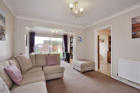 12 Oak Way, Huntley, Gloucester, GL19 3SD