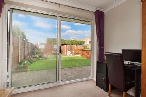 12 Oak Way, Huntley, Gloucester, GL19 3SD