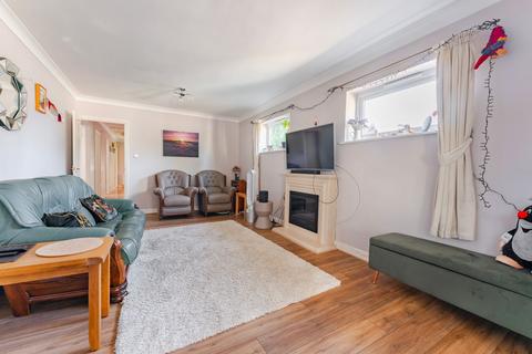 4 bedroom detached bungalow for sale, Middletons Lane, Hellesdon