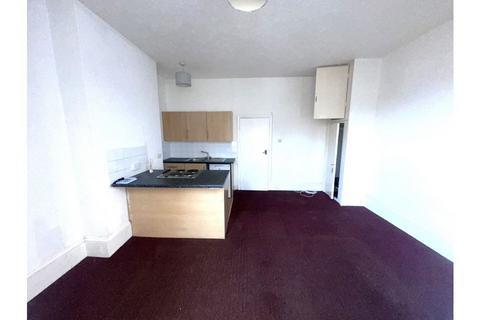 1 bedroom flat for sale, Flat 2, 34 Langney Road, Eastbourne, BN21 3JP