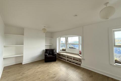 1 bedroom apartment to rent, 35a, Southend-On-Sea